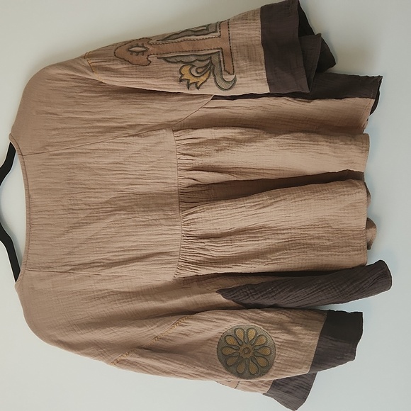 Embroidered Tan and Brown Women's Top - Picture 4 of 4